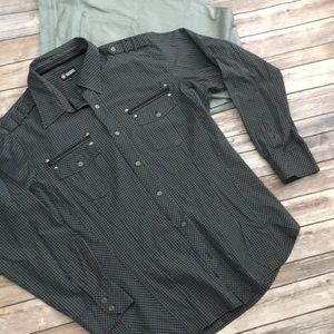 Long sleeve men’s button down
